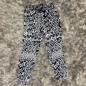 International INC Concepts Black and White Geometric Print Pants